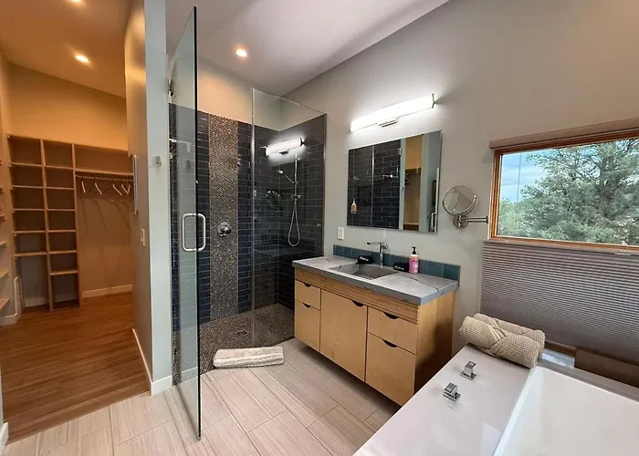 Rojo Retreat Sedona Hottub Bellrock Views 2bd 1.5ba Sleeps 4 Holiday home Oak Creek