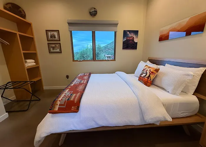 Rojo Retreat Sedona Hottub Bellrock Views 2bd 1.5ba Sleeps 4 Holiday home *