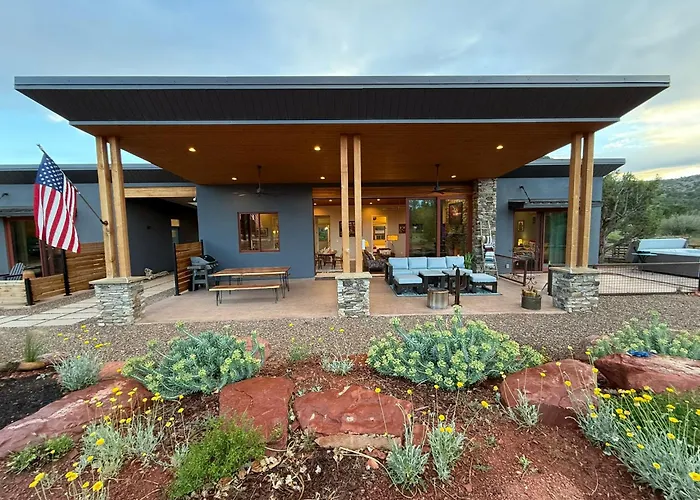 Rojo Retreat Sedona Hottub Bellrock Views 2bd 1.5ba Sleeps 4 *